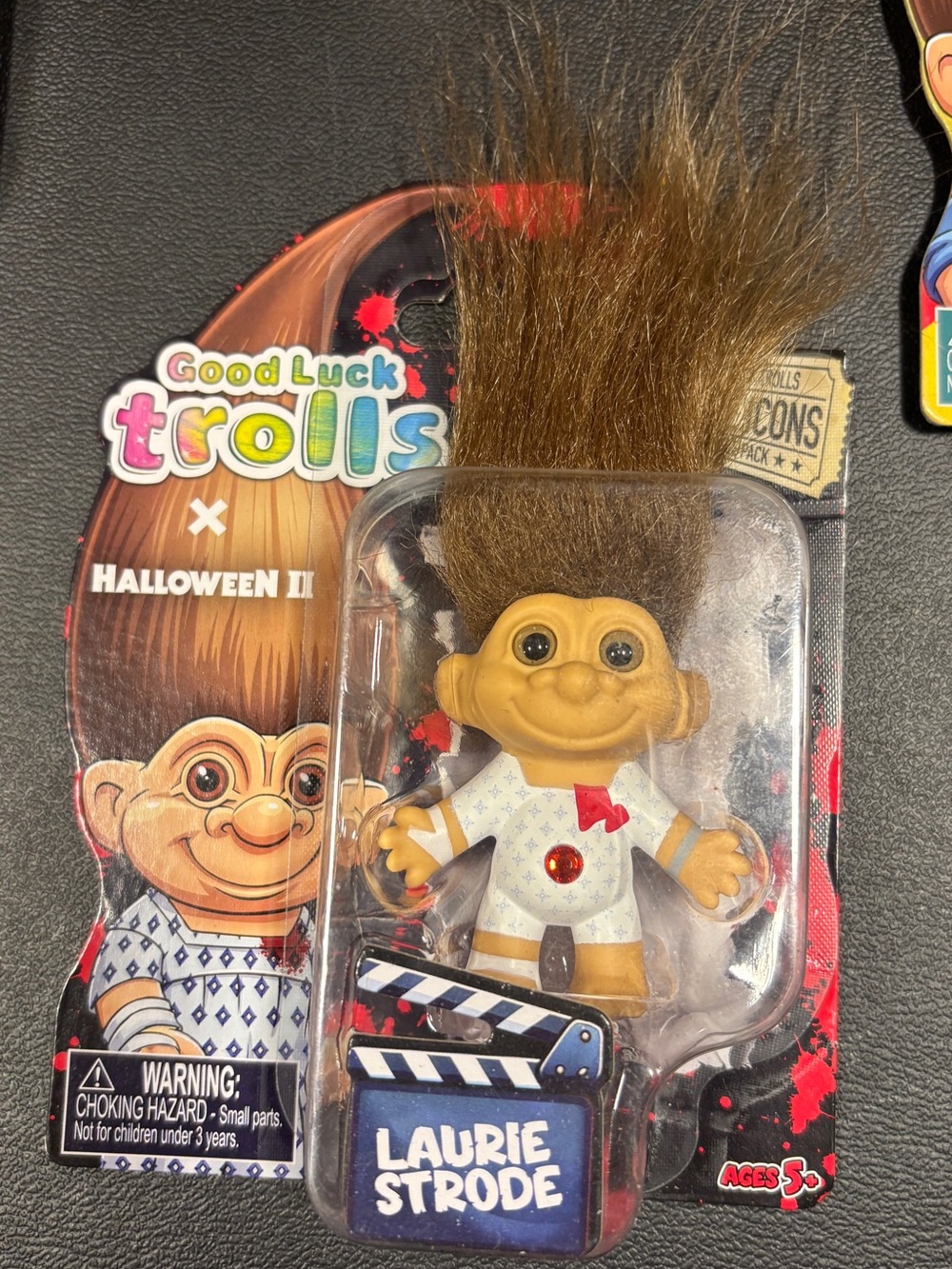 Dreamworks Laurie Strode Troll Figure - Brown Hair, Yellow Skin
